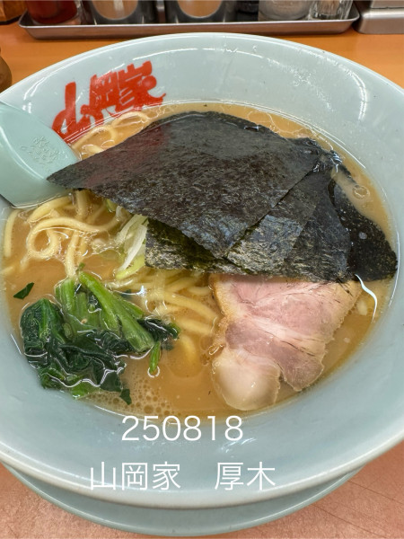 「ラーメン＋半ライス　690+160」@ラーメン山岡家 厚木店の写真