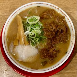 牛すじラーメン ミニ ¥1,150