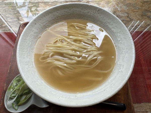 「素そば　600円」@首里 ほりかわの写真