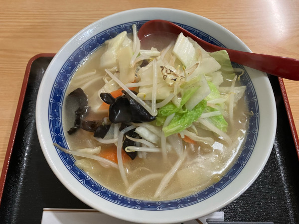 「野菜タンメン＋半チャーハンセット 950円」@中華料理 宝龍の写真