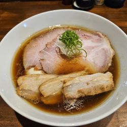 味玉焼豚醤油そば