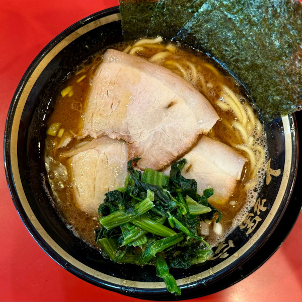 「ラーメン(並)¥900」@家系ラーメン 裏大輝家 青物横丁店の写真