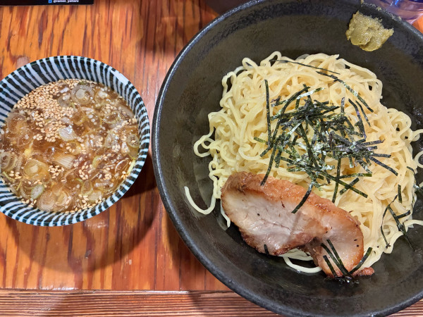 「夏季限定ざるラーメン」@らあ麺 やったる 新宿店の写真