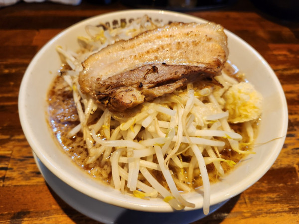 「豚そば１枚」@本気の焼豚 プルプル食堂の写真