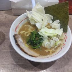 うまいラーメン（ハーフ)