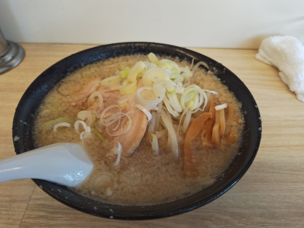「ミニ醤油ラーメン」@らーめん かづの写真
