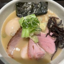 特製鶏白湯ラーメン