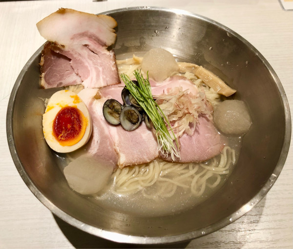 「宍道湖しじみ旨み冷やしらーめん塩 1300円 大盛り150円」@淡麗拉麺 己巳の写真