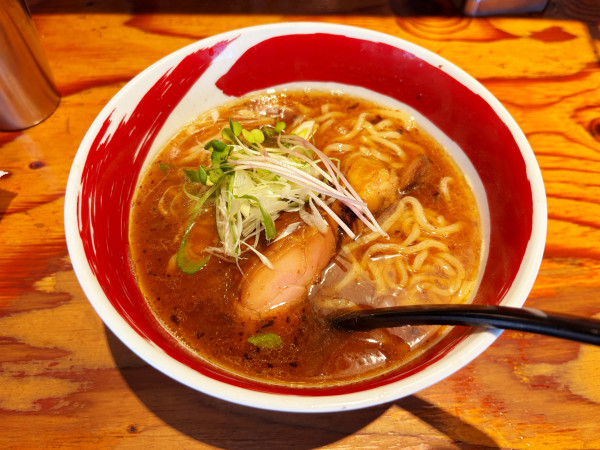 「醤そば　850円」@麺場 浜虎 横浜店の写真