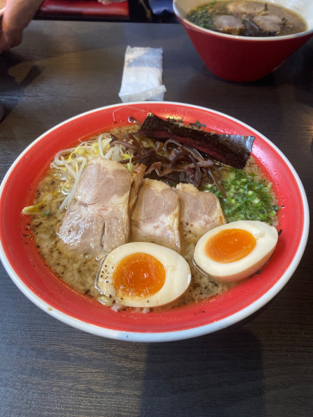 「玉子ラーメン1150円　背脂トッピング100円」@黒亭 本店の写真