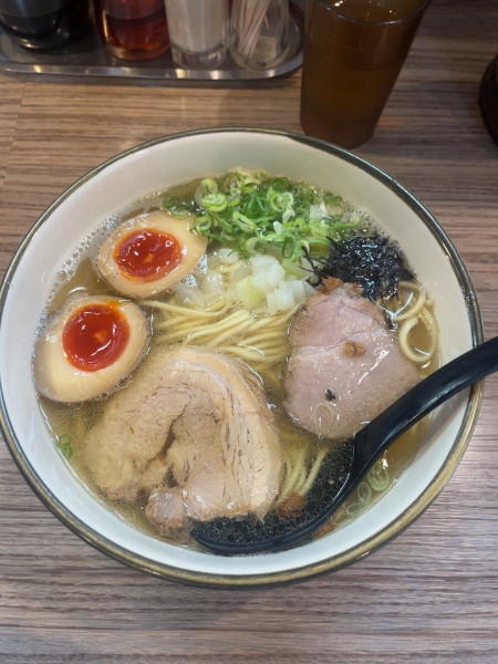 「味玉煮干し塩」@煮干しラーメン にぼってるの写真