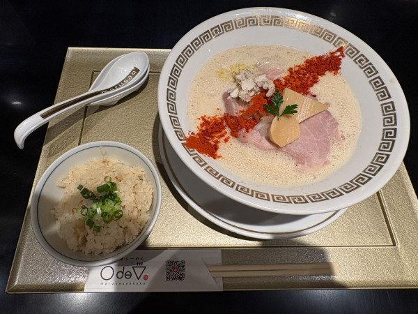 「鯛白湯「とろり」鯛めしセット」@鯛白湯らーめん ○de▽の写真