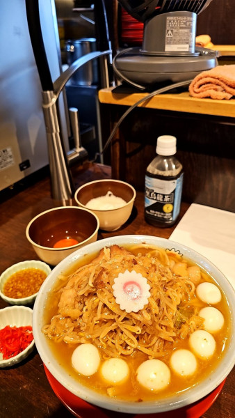 「ラーメン（少なめ）生たまごとろろ紅しょうがしょうがダレまさお」@自家製麺 No11 ASAKUSAの写真