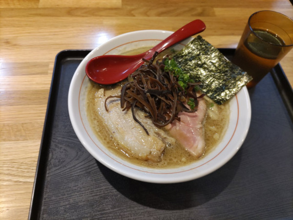 「濃厚豚骨」@(SCLabo)の写真