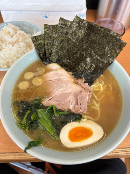 「特製らーめん」@横浜らーめん 武蔵家 綾瀬店の写真