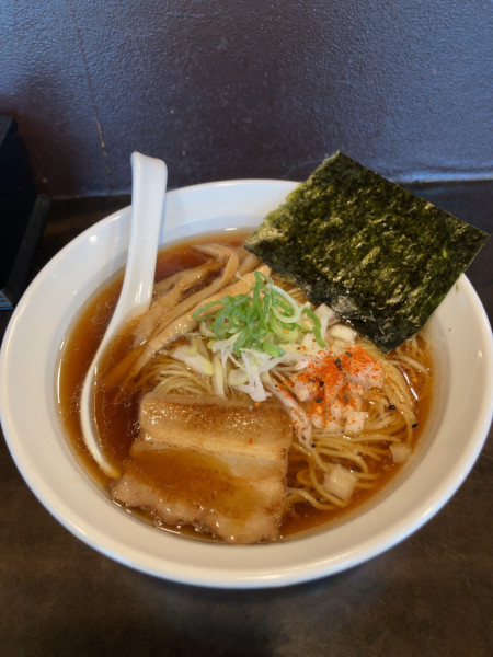 「飛魚醤油らーめん　900円」@麺屋 甚支～JINSHI～の写真