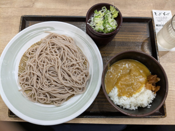 「ミニカレーセット（もりそば）750円」@しぶそば 溝の口店の写真