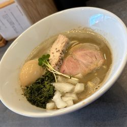濃厚 味玉飲む煮干しラーメン