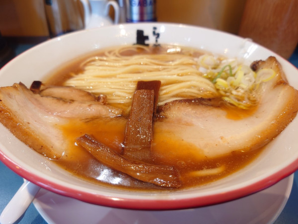 「魚らーめん」@らーめん よし丸の写真