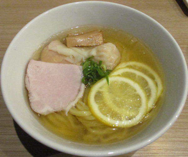 「＜期間限定＞冷やし昆布水らーめん白　1300円」@支那蕎麦 澤田の写真