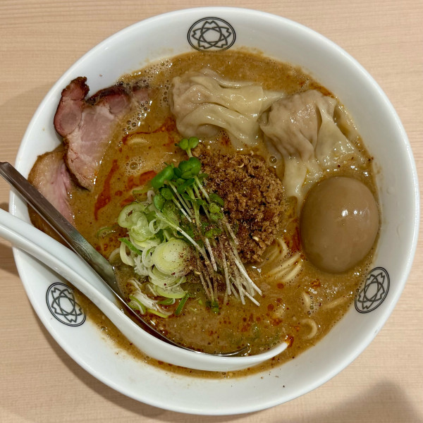 「特製担々麺（辛さ控えめ）¥1,700」@TOKYO RAMEN とうかの写真