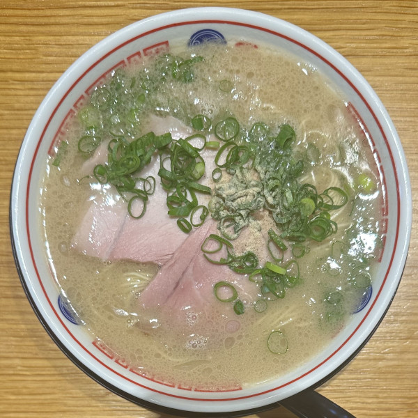 「豚骨ラーメン」@豚骨ラーメン そらのいろ 麹町本舗の写真