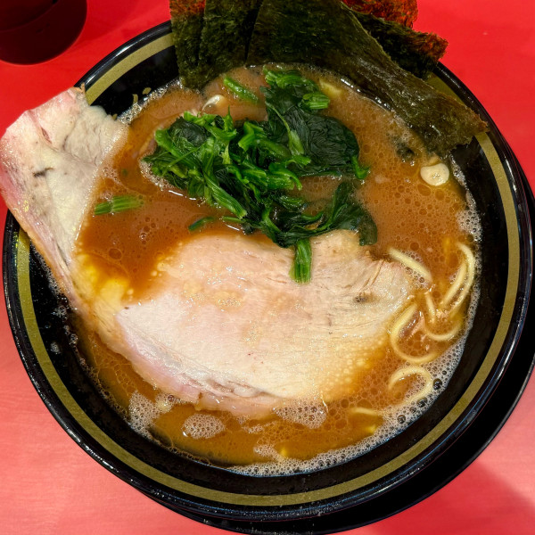 「ラーメン 並 ¥900」@家系ラーメン大﨑家 末広町店の写真