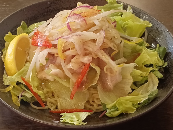 「冷しゃぶ塩らーめん¥1100＋半炒飯¥550＋餃子¥550」@ラーメンの小池さんの写真