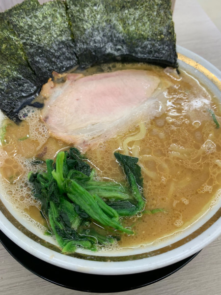 「ラーメン➕チャーシューまぶし」@王道家直伝 との丸家 越谷店の写真
