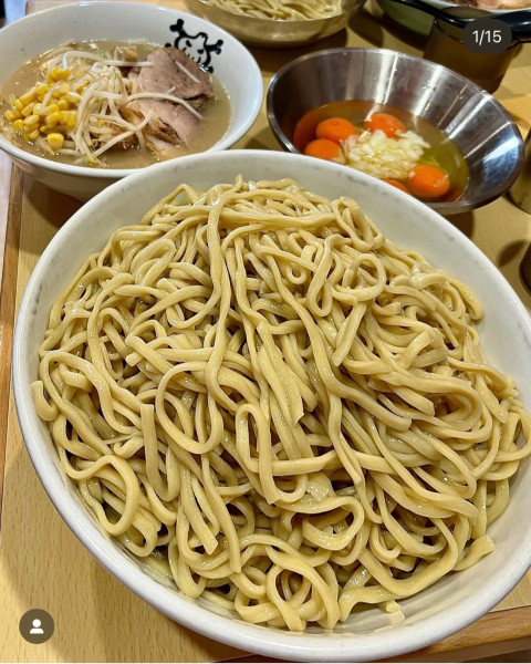 「限定 なみのりつけ麺 麺増し ヤサイスクナメ 生たまごW×2 玉」@ラーメン二郎 八王子野猿街道店2の写真