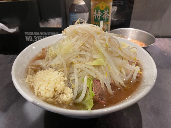 「ラーメン300g豚2枚」@Hi-Fat Noodle BUTCHER’Sの写真
