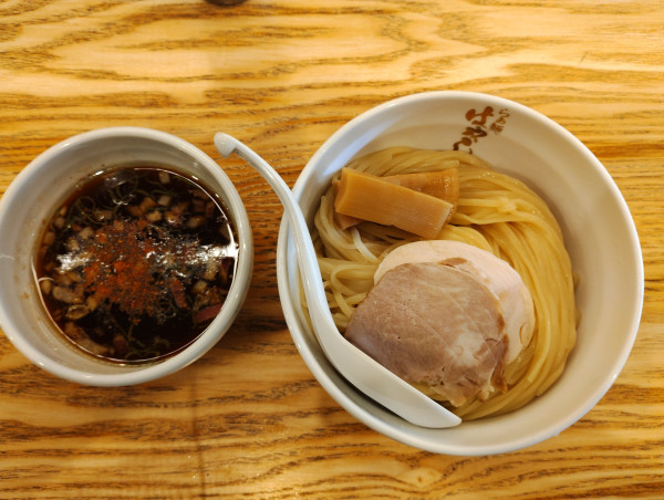 「醤油つけ麺」@らぁ麺 はやし田 北千住店の写真