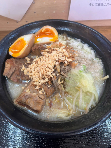 「塩豚骨」@麺屋鳥膳の写真