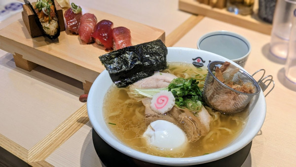 「ランチBセット（1,600円）」@巻き鮨 中華そば 浜八 横浜ランドマークタワー店の写真