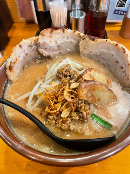 「北海道味噌味噌漬け炙りチャーシュー麺」@麺場田所商店 春日部店の写真