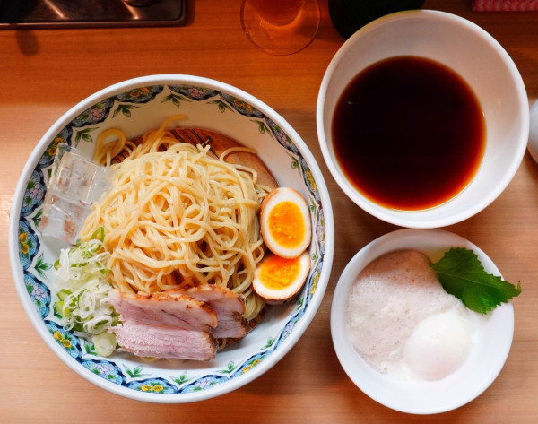 「【期間限定S】冷しとろ玉ざる中華+くんせい玉子+ビール中瓶」@中華そば 多賀野の写真