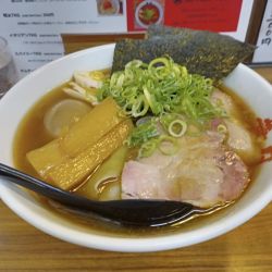 葉月特ワンタン麺