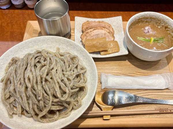 「御影つけめん 中盛+麺増し」@手打式特級多加水 御影麺 鏑矢の写真