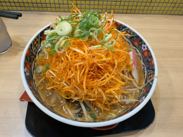 「野菜たっぷり味噌タンメン200グラム　唐ネギ1210円」@五穀みそらーめん 味噌屋蔵之介 所沢けやき台店の写真