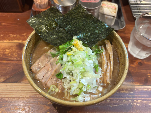 「肉増し中華そば（1150）大盛（100）」@麺屋 えん寺の写真