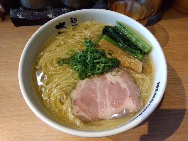 「鶏出し　塩ラーメン　大盛」@麺処 さとうの写真