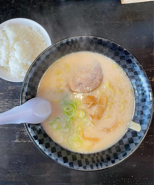 「とんこつラーメン」@ラーメン大龍の写真
