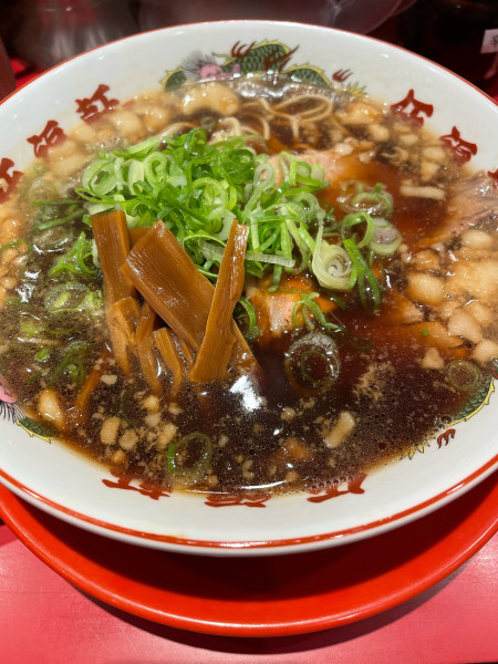 「背脂黒醤油ラーメン」@伍福軒 吉祥寺店の写真