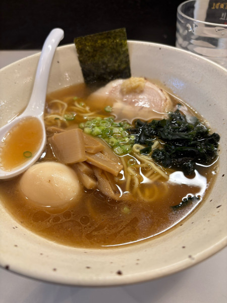 「シン　醤油ラーメン　サービス500円」@らーめん にな川の写真