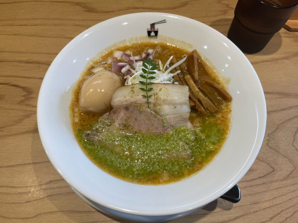 「味玉生山椒味噌ラーメン」@味噌RAMEN 凸の写真