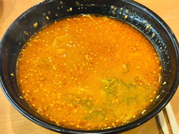 「胡麻香る担々麺 530円」@くら寿司 江戸川店の写真