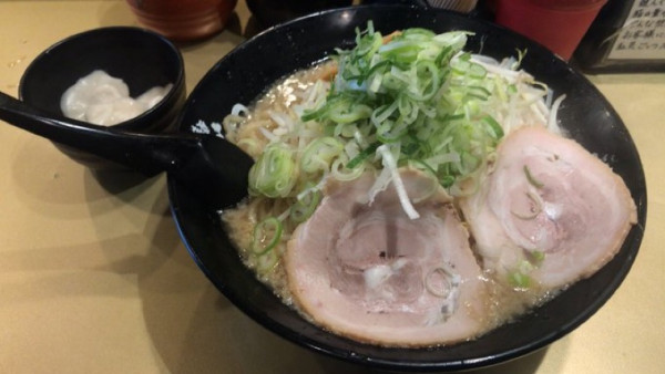 「しょうゆラーメン　700円」@超ごってり麺 ごっつ 新小岩店の写真