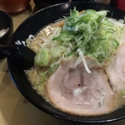 しょうゆラーメン　700円