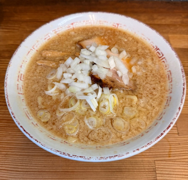 「背脂蔵出味噌（濃目・タマネギ￥950）」@喜多方食堂 浅草本店の写真