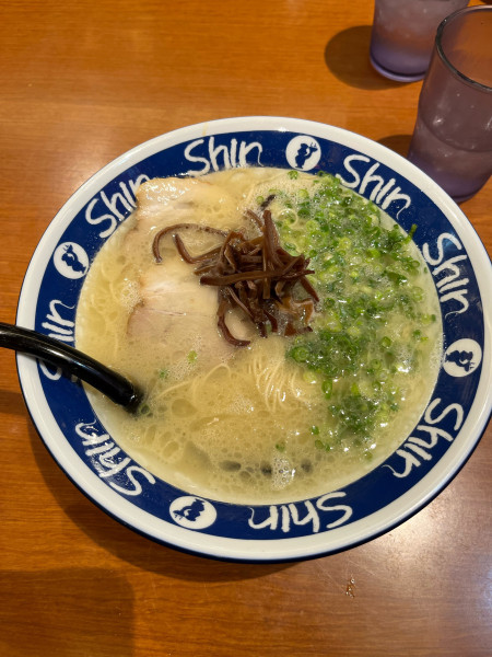 「ラーメン」@博多らーめん ShinShin アミュプラザ小倉店の写真